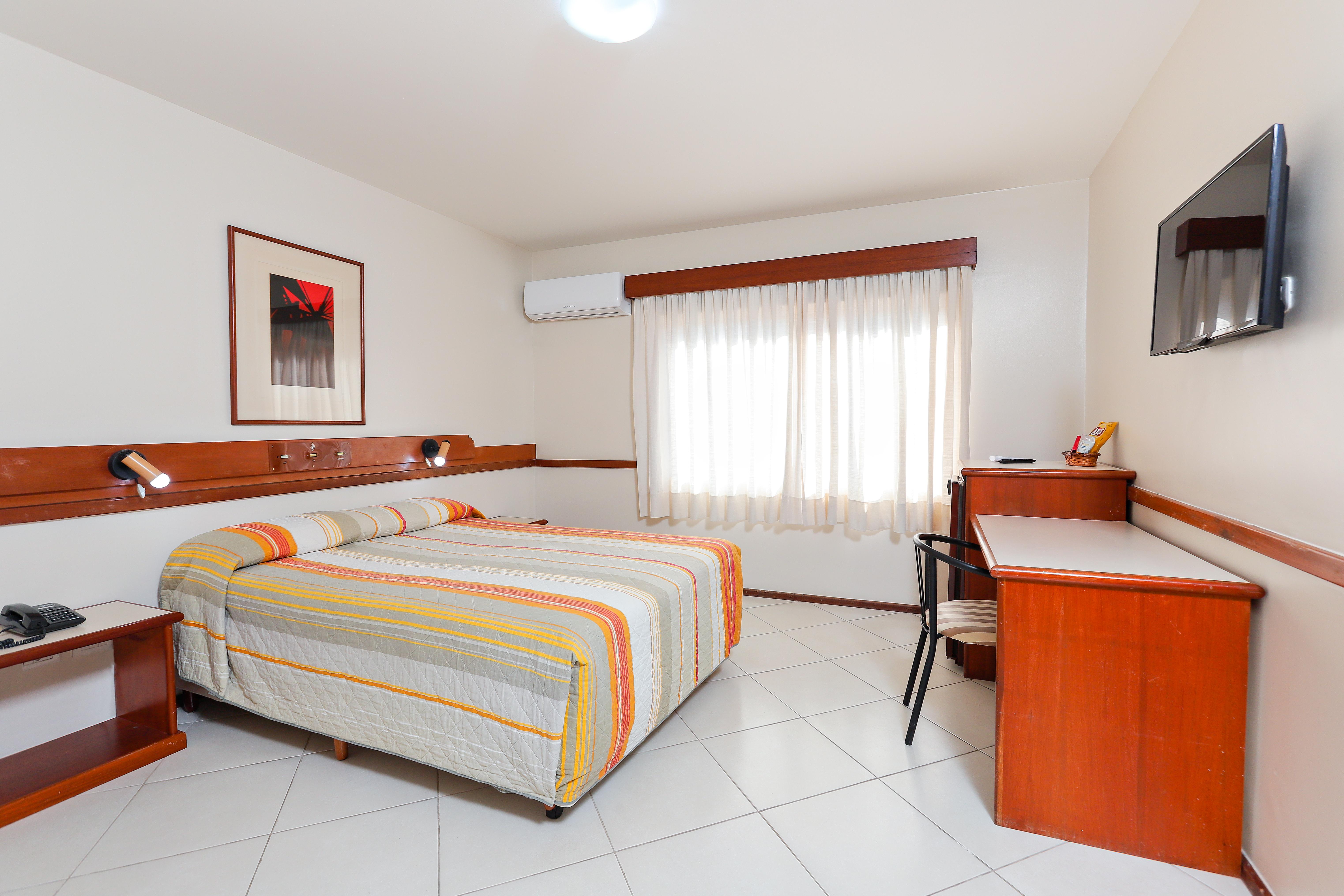 Hotel Suarez Campo Bom מראה חיצוני תמונה
