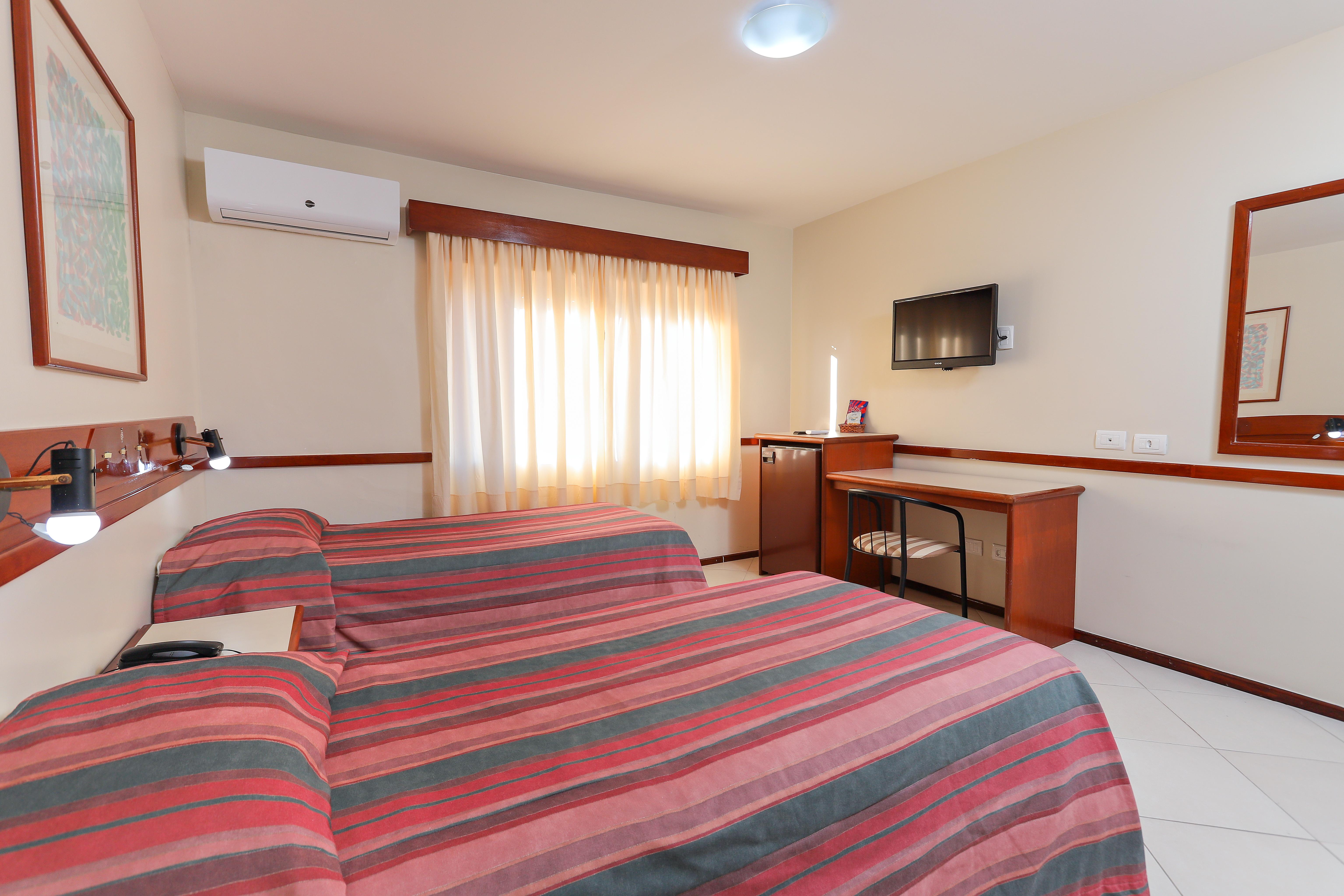 Hotel Suarez Campo Bom מראה חיצוני תמונה
